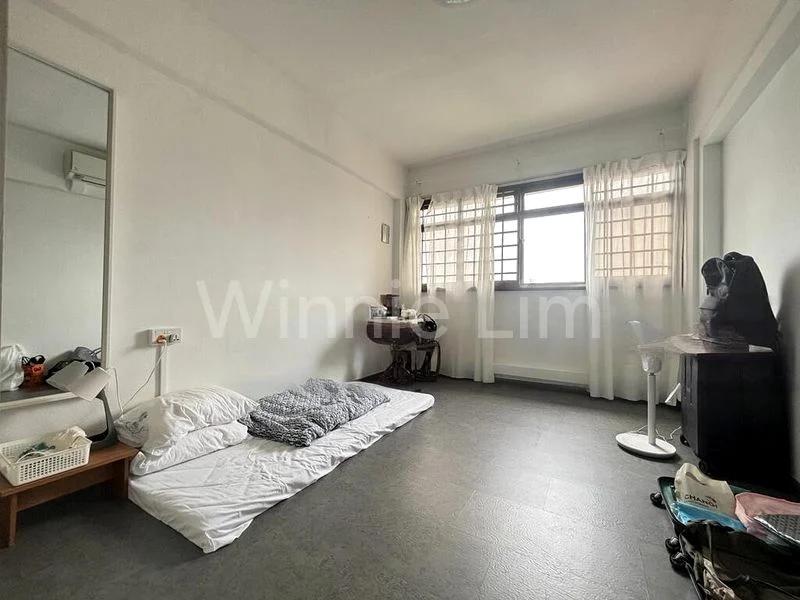 5 Room (5I) HDB for Rent in  54 Kent Road - Image 5